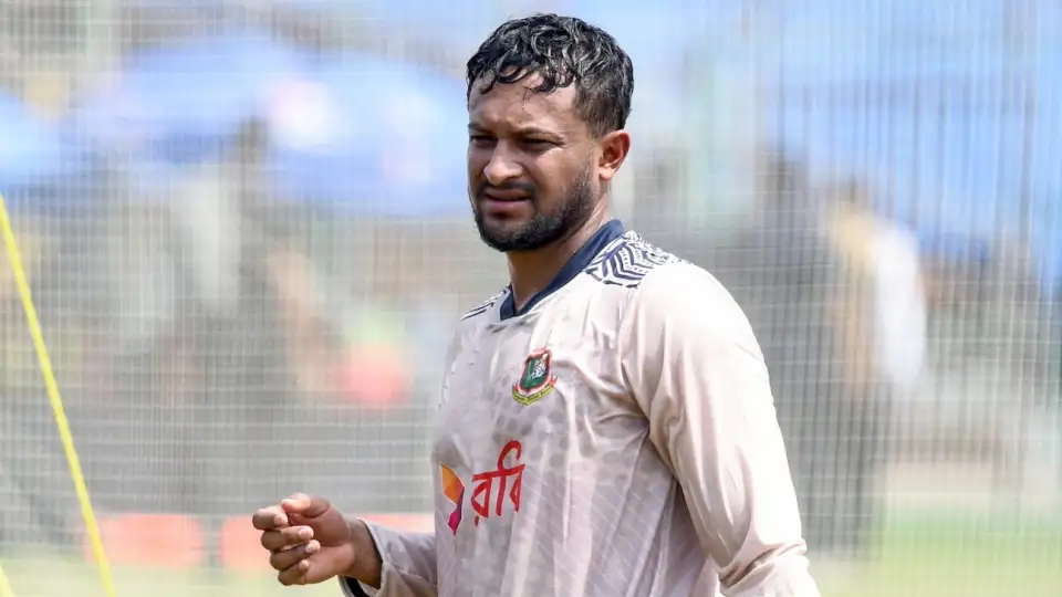 Fahim commends Shakib for standing tall against odds